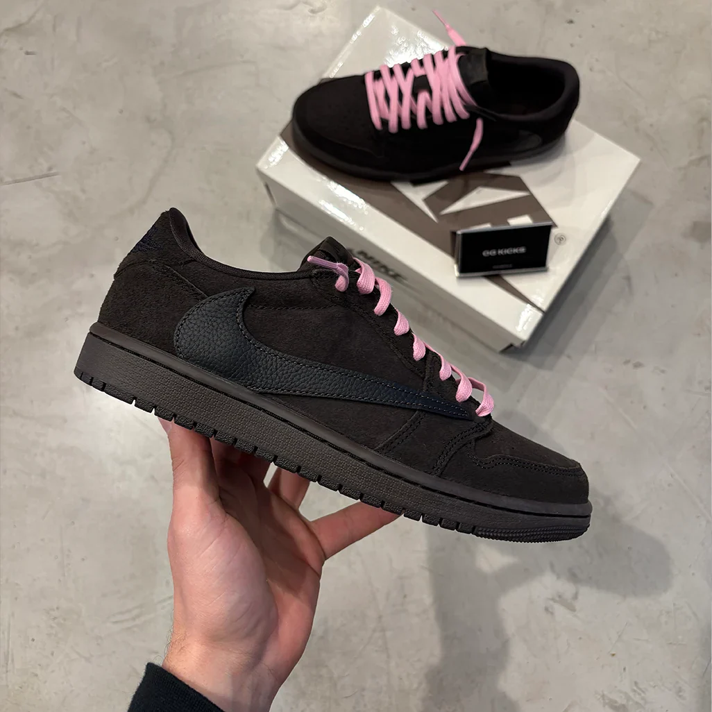 Jordan 1 Retro Low OG SP Travis Scott Velvet Brown