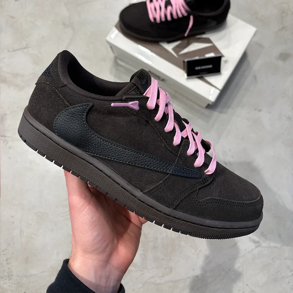 Jordan 1 Retro Low OG SP Travis Scott Velvet Brown